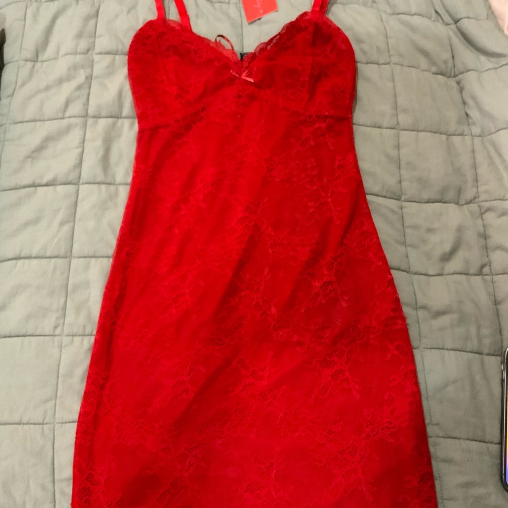 Elegant Red Lace Chemise
